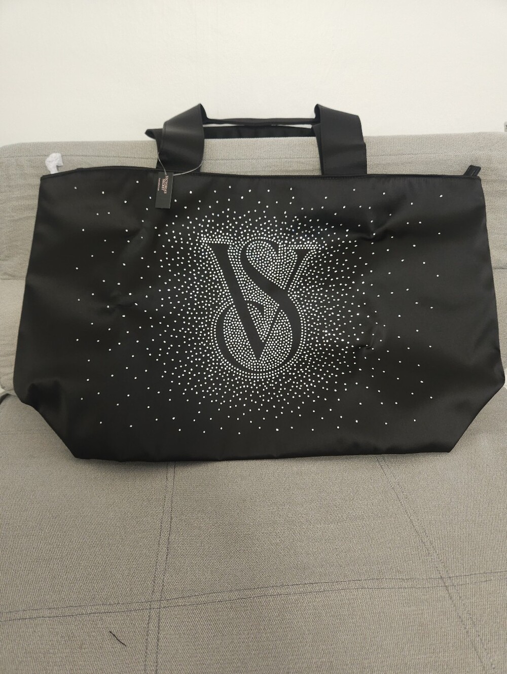 NWT Victoria's Secret Black Tote with Crystal VS Logo - Picture 2 of 4